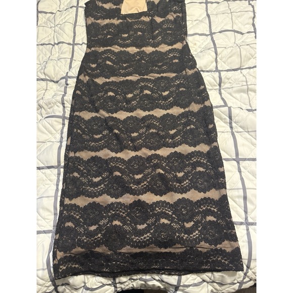 Elegant Black Floral Design Lace Strapless Dress Size Large - Picture 6 of 8